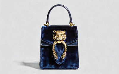 2024年古驰Dionysus酒神包迷你号，天鹅绒材质配虎头搭扣，深蓝色